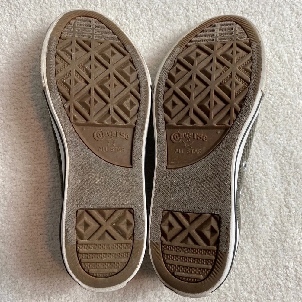 Converse all star shoes size 3